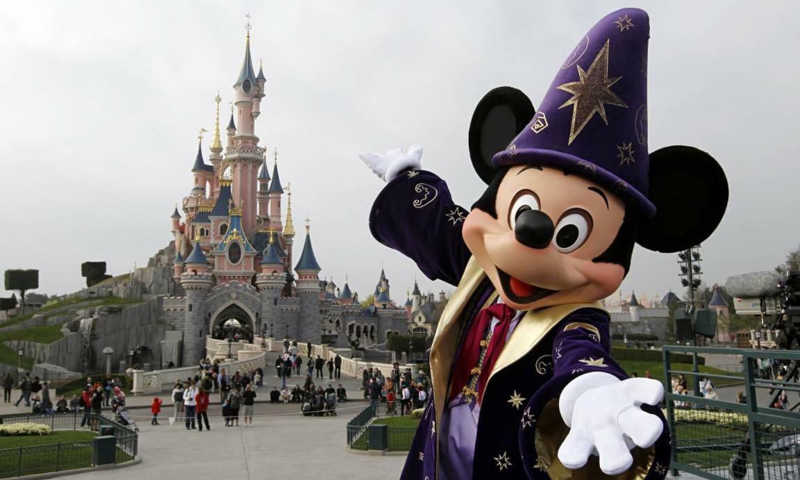 Charmant Village Proche Disneyland & Paris Crecy-la-Chapelle Exteriör bild